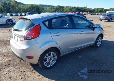 2015 Ford Fiesta Se z USA, uszkodzony, nr VIN 3FADP4EJ4FM110048